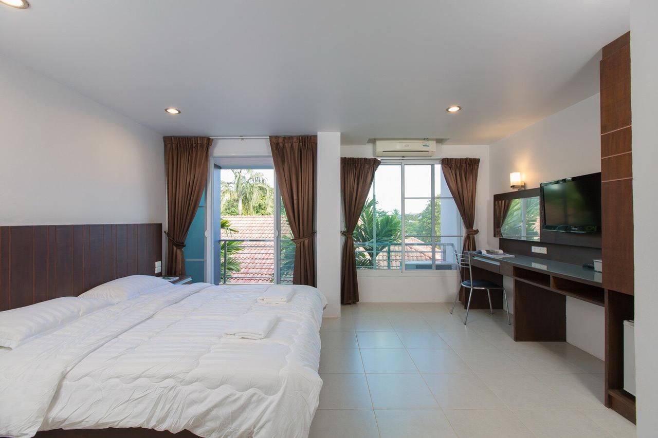Отель Joan House Rawai Экстерьер фото