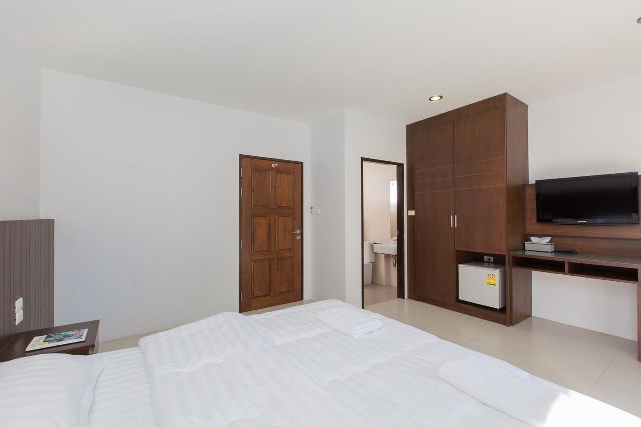 Отель Joan House Rawai Экстерьер фото