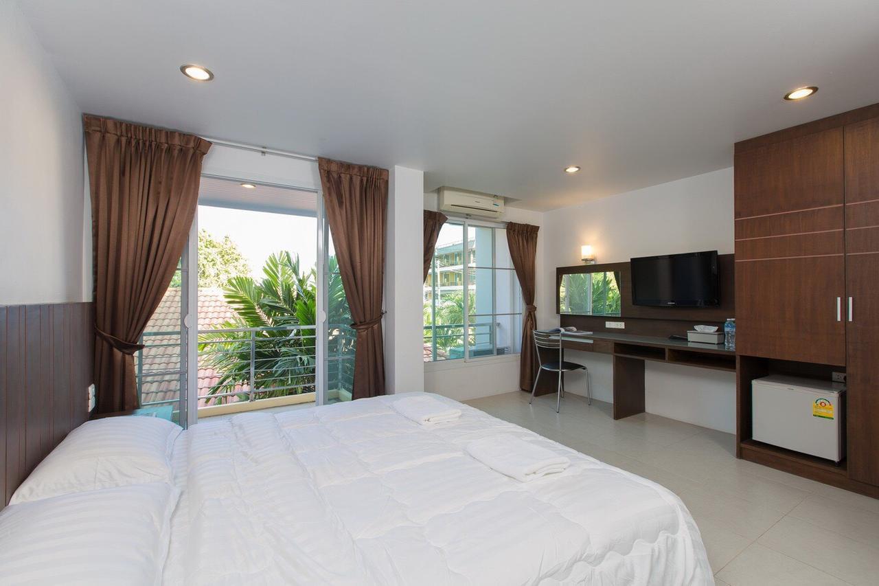 Отель Joan House Rawai Экстерьер фото